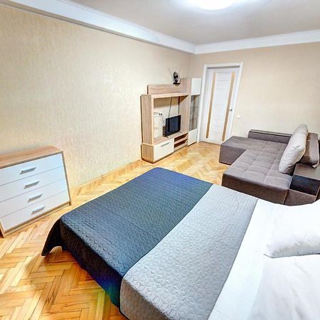 Новая Однокомнатная Квартира Оушен Плаза. Бульвар Дружбы Народов 8А Kiev Exteriör bild